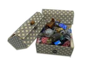 Caja Verde/ Trufas, Vasquitos y Nesquitas